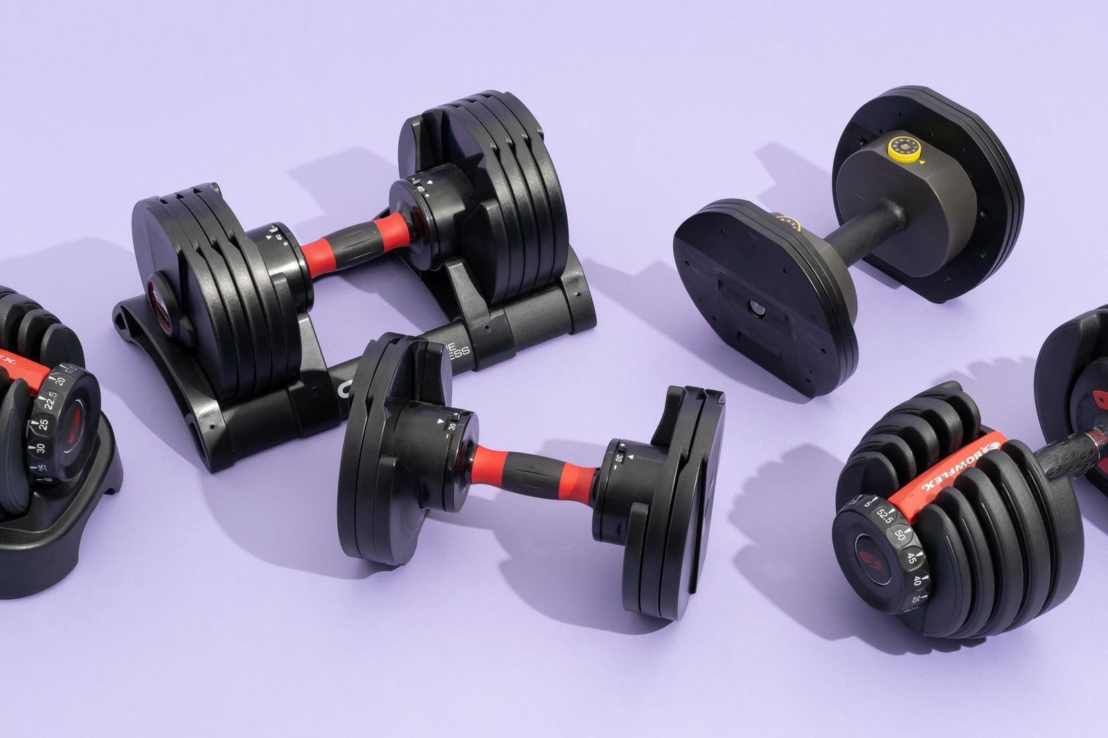 Best Adjustable Dumbbells for Small Apartments (Compact & Quiet 2026 Guide)